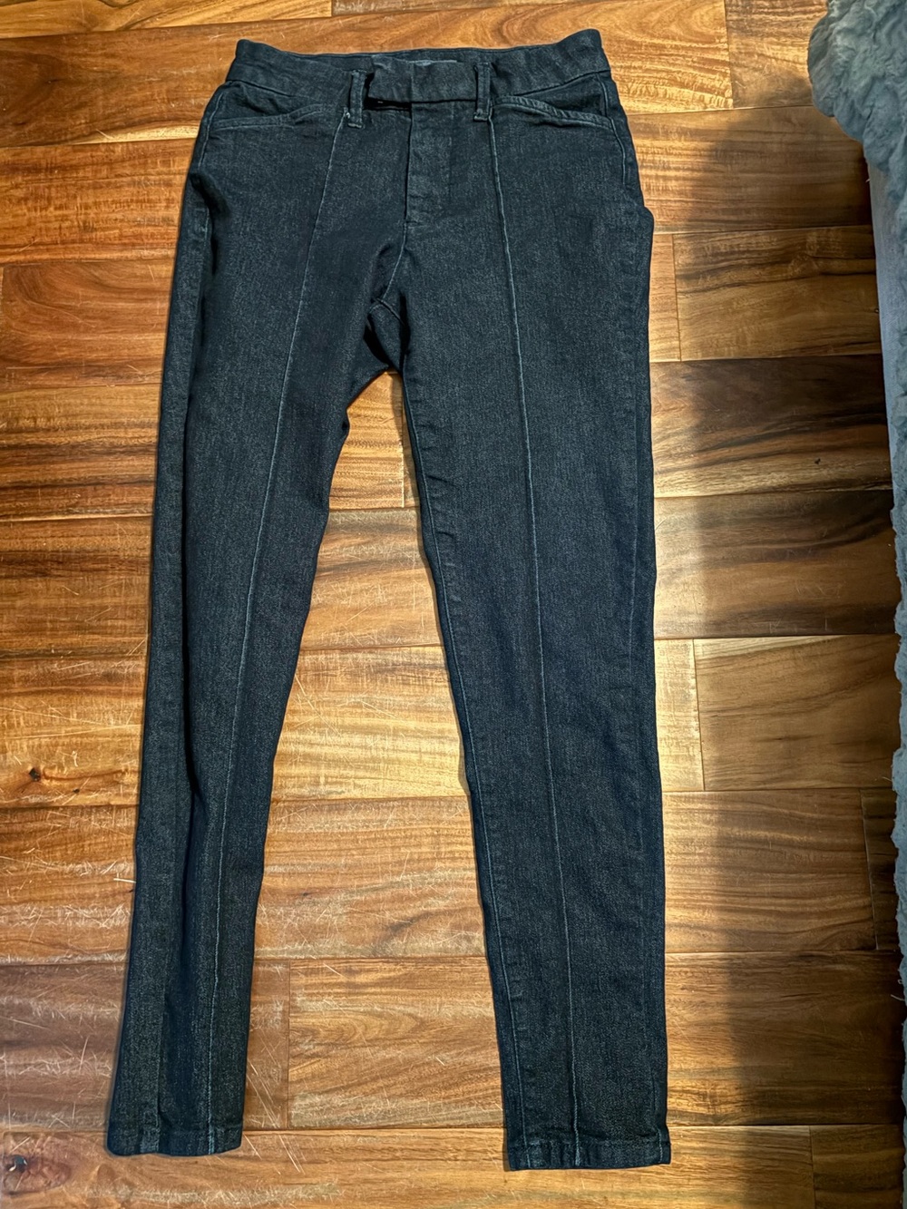 ModCloth High-Rise Center Seam Skinny Jeans – Dark Wash – Size 4 (1078)
